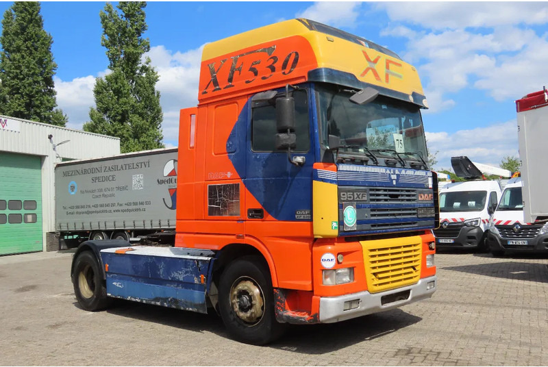 DAF XF 530 type E4, Manual!!! - Tahač: obrázek 1 DAF XF 530 type E4, Manual!!! - Tahač: obrázek 1