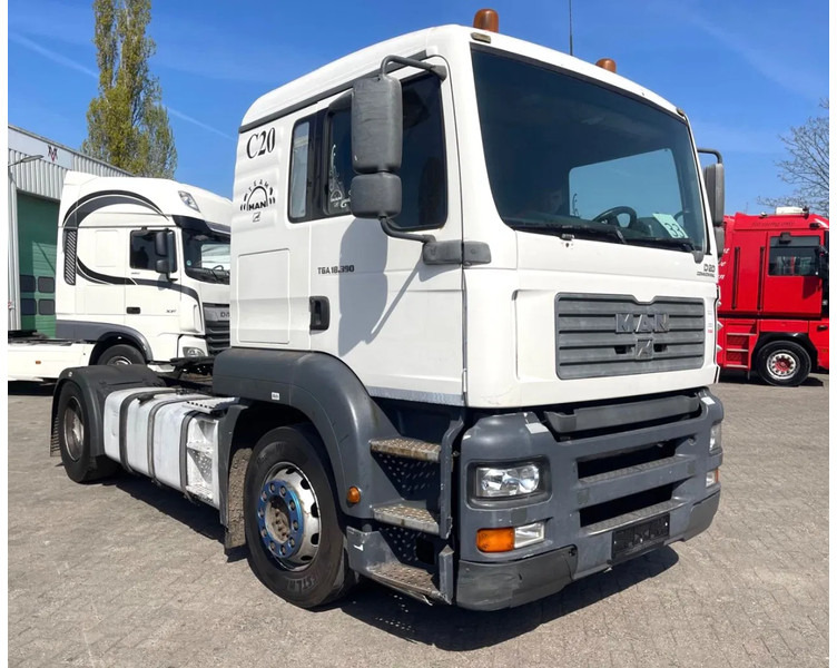MAN TGA 18.390 Manual - Tahač: obrázek 1 MAN TGA 18.390 Manual - Tahač: obrázek 1