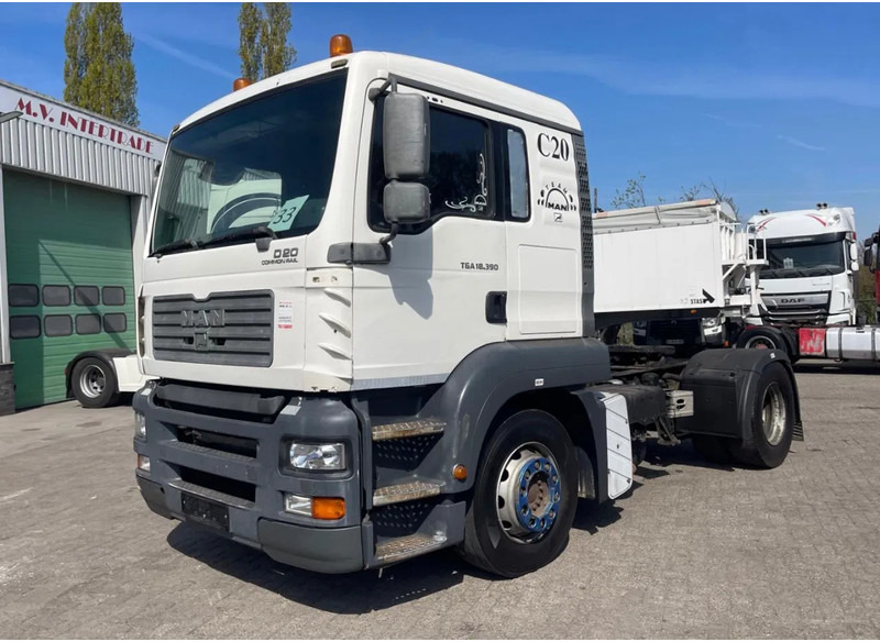 MAN TGA 18.390 Manual - Tahač: obrázek 2 MAN TGA 18.390 Manual - Tahač: obrázek 2