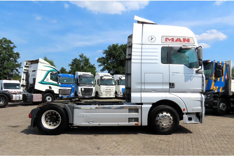 MAN TGA 18.460 Manual diesel pomp! ROYAL TRUCK! - Tahač: obrázek 5 MAN TGA 18.460 Manual diesel pomp! ROYAL TRUCK! - Tahač: obrázek 5