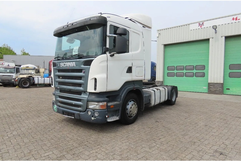Scania R420 2 tanks, 2 beds, manual gearbox - Tahač: obrázek 2 Scania R420 2 tanks, 2 beds, manual gearbox - Tahač: obrázek 2