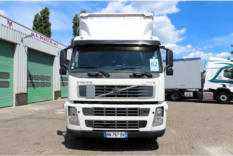 Volvo FM 340 6x2, TOP Condition truck!! - Plachtový nákladní auto: obrázek 3 Volvo FM 340 6x2, TOP Condition truck!! - Plachtový nákladní auto: obrázek 3