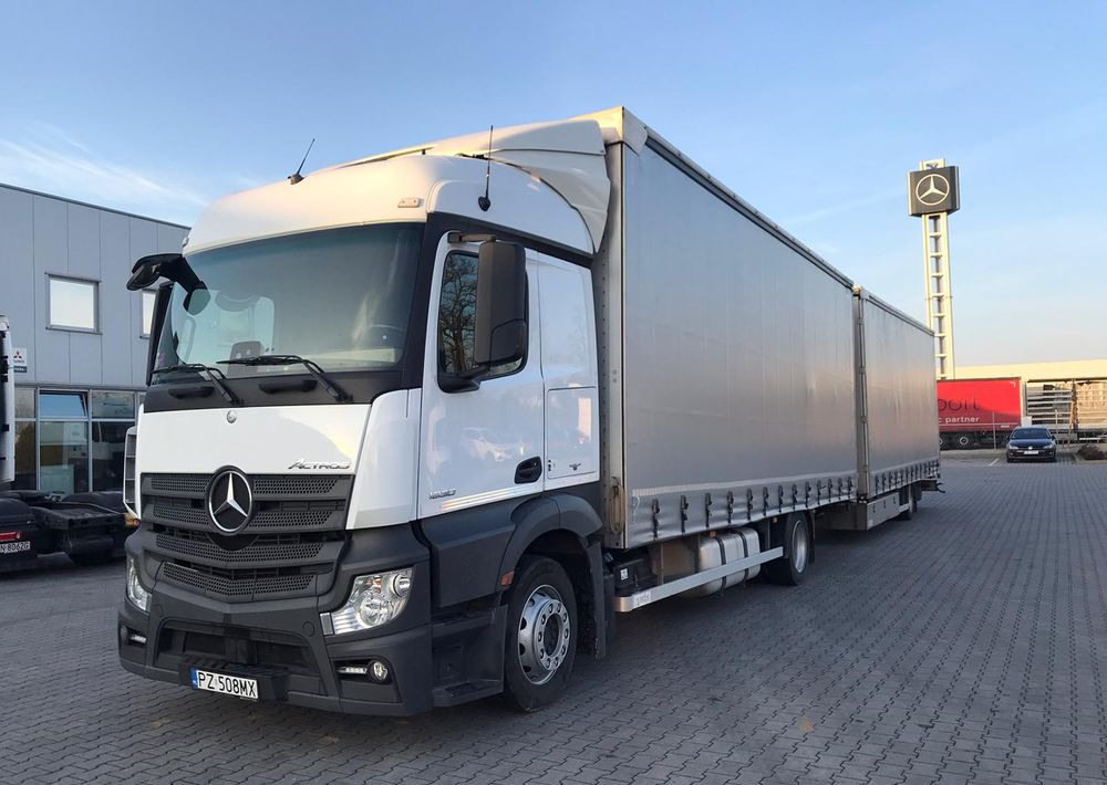 Mercedes-Benz Actros 1830 LnR - Plachtový nákladní auto: obrázek 1 Mercedes-Benz Actros 1830 LnR - Plachtový nákladní auto: obrázek 1