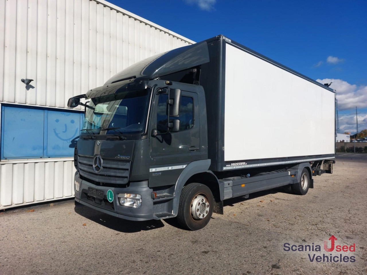 MERCEDES-BENZ Atego 1221 L Koffer Ladebordwand - Skříňový nákladní auto: obrázek 1 MERCEDES-BENZ Atego 1221 L Koffer Ladebordwand - Skříňový nákladní auto: obrázek 1