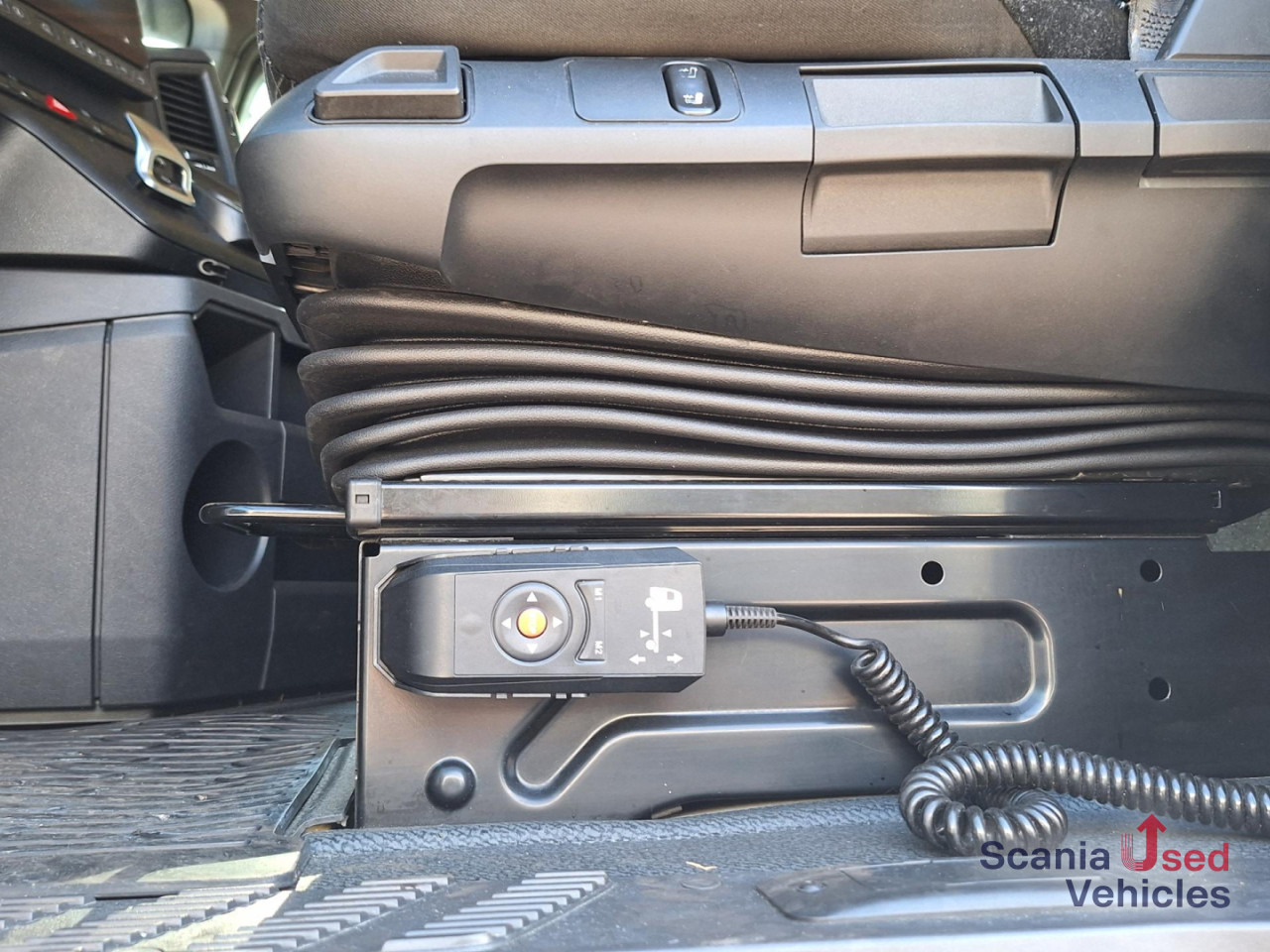 MERCEDES-BENZ Actros 1848 Retarder 4 Stück !! - Tahač: obrázek 5 MERCEDES-BENZ Actros 1848 Retarder 4 Stück !! - Tahač: obrázek 5