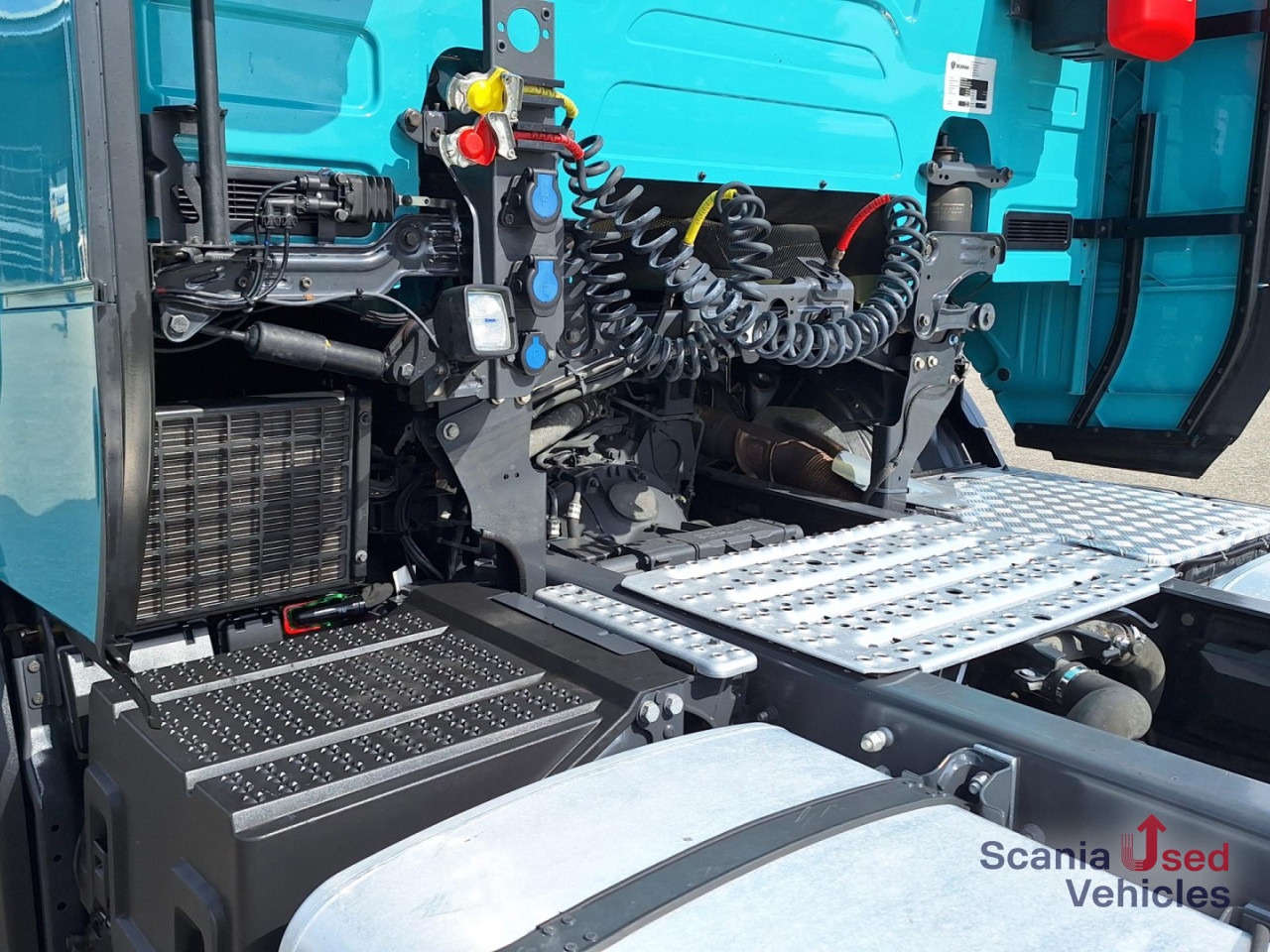 SCANIA R 450 A4x2NA Hignline - Tahač: obrázek 4 SCANIA R 450 A4x2NA Hignline - Tahač: obrázek 4