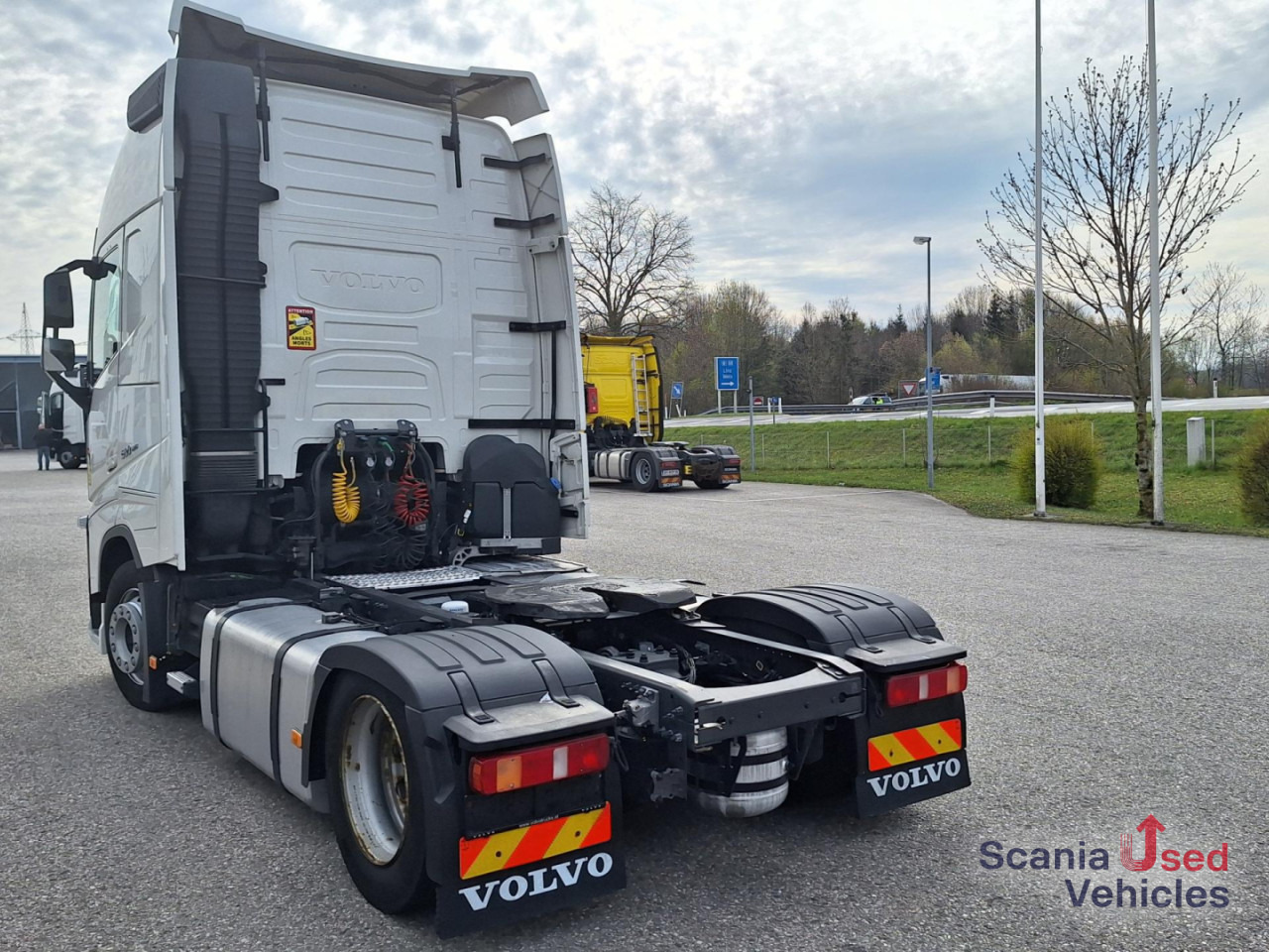 VOLVO FH 500 Lowliner Euro 6 TUV NEU !! - Tahač: obrázek 4 VOLVO FH 500 Lowliner Euro 6 TUV NEU !! - Tahač: obrázek 4