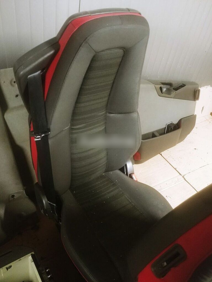 Volvo SET OF 2 PNEUMATIC AIR S, LEFT AND RIGHT, LHD Volvo FH4 - Sedaček pro Nákladní auto: obrázek 4 Volvo SET OF 2 PNEUMATIC AIR S, LEFT AND RIGHT, LHD Volvo FH4 - Sedaček pro Nákladní auto: obrázek 4