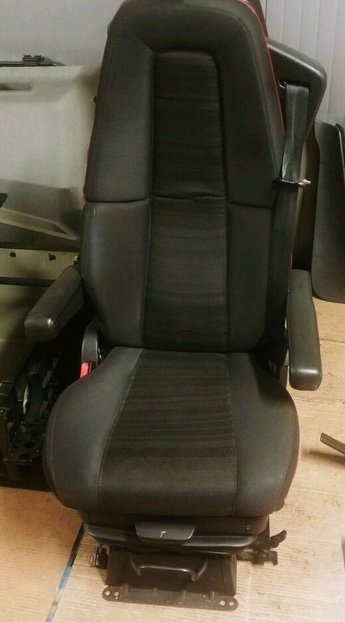 Volvo SET OF 2 PNEUMATIC AIR S, LEFT AND RIGHT, LHD Volvo FH4 - Sedaček pro Nákladní auto: obrázek 2 Volvo SET OF 2 PNEUMATIC AIR S, LEFT AND RIGHT, LHD Volvo FH4 - Sedaček pro Nákladní auto: obrázek 2