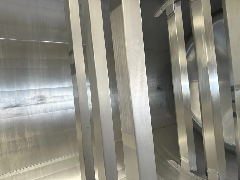 Skladovací nádrž pro dopravu chemických látek CIMC 20FT ISO, 25.080L/1-COMP/3 BAFFELS/4 covers, 5Y valid until 12/2026: obrázek 20