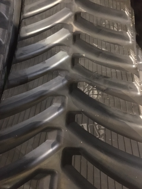 John Deere S600/S700 25"x6"x39 - Pásy pro Sklízecí mlátička: obrázek 5 John Deere S600/S700 25"x6"x39 - Pásy pro Sklízecí mlátička: obrázek 5