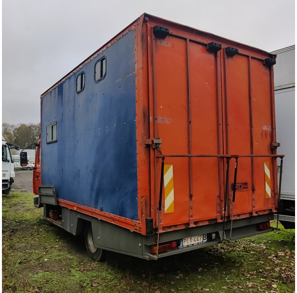 Renault S-110-midliner - Přepravník zvířat: obrázek 4 Renault S-110-midliner - Přepravník zvířat: obrázek 4