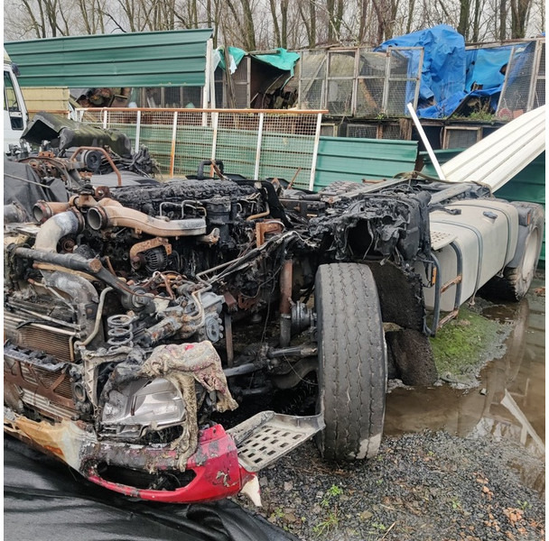 DAF CF-440-MOTOR-PIECES - Tahač: obrázek 1 DAF CF-440-MOTOR-PIECES - Tahač: obrázek 1