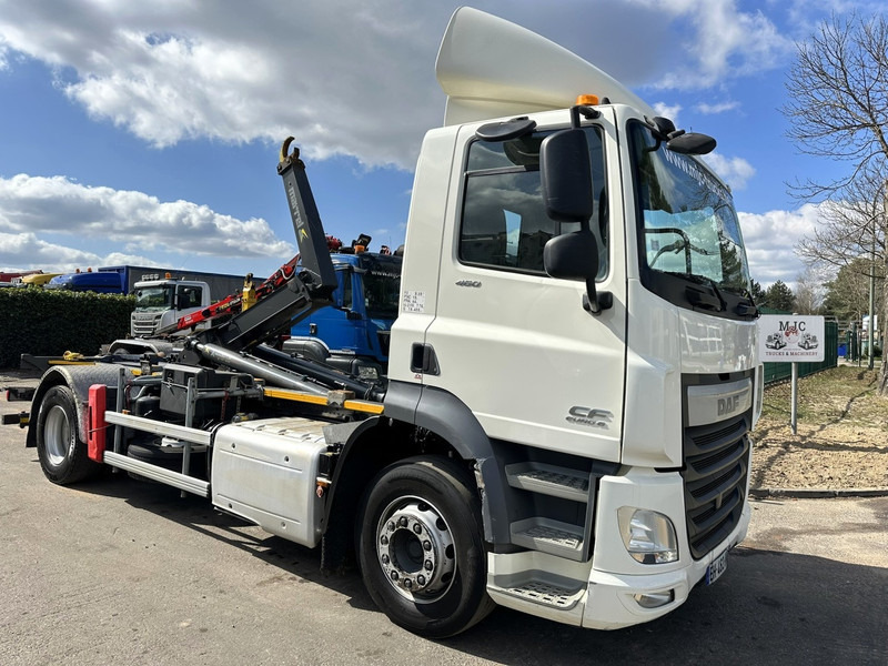 DAF CF 460 4x2 19T MARREL ABROLLKIPPER HAKEN - 5.10M + 1.30M Ausziehbarer Stoßstange - EURO 6 - 13L ENGINE - ZF AUTO - Hákový nosič kontejnerů: obrázek 1 DAF CF 460 4x2 19T MARREL ABROLLKIPPER HAKEN - 5.10M + 1.30M Ausziehbarer Stoßstange - EURO 6 - 13L ENGINE - ZF AUTO - Hákový nosič kontejnerů: obrázek 1