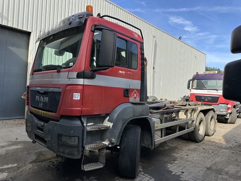 MAN TGA 26.400 6x4 AJK 20T - 5430mm - MANUAL GEARBOX - STEEL SPRING / BLATT - BIG AXLES / AP ACHSEN - Hákový nosič kontejnerů: obrázek 4 MAN TGA 26.400 6x4 AJK 20T - 5430mm - MANUAL GEARBOX - STEEL SPRING / BLATT - BIG AXLES / AP ACHSEN - Hákový nosič kontejnerů: obrázek 4