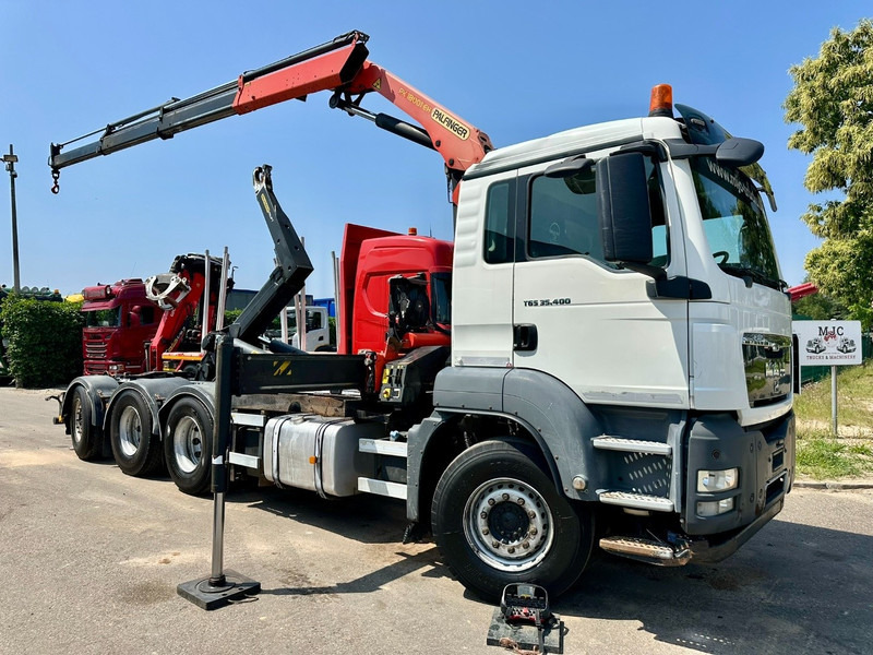 MAN TGS 35.400 8x4 TRIDEM HOOKLIFT T22 + CRANE PALFINGER PK 18001 EH + RADIO - EURO 5 - LIFT/STEERING AXLE - BE TRUCK - Hákový nosič kontejnerů, Auto s hydraulickou rukou: obrázek 1 MAN TGS 35.400 8x4 TRIDEM HOOKLIFT T22 + CRANE PALFINGER PK 18001 EH + RADIO - EURO 5 - LIFT/STEERING AXLE - BE TRUCK - Hákový nosič kontejnerů, Auto s hydraulickou rukou: obrázek 1