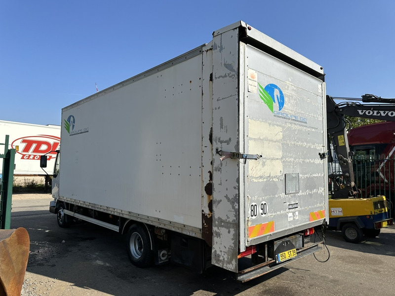 Renault MIDLUM 180 DCI 10T - CLOSED BOX 6.5m x 2.47m x 2.52m - E3 - AIR SUSPENSION - MANUAL - FR TRUCK - Skříňový nákladní auto: obrázek 4 Renault MIDLUM 180 DCI 10T - CLOSED BOX 6.5m x 2.47m x 2.52m - E3 - AIR SUSPENSION - MANUAL - FR TRUCK - Skříňový nákladní auto: obrázek 4