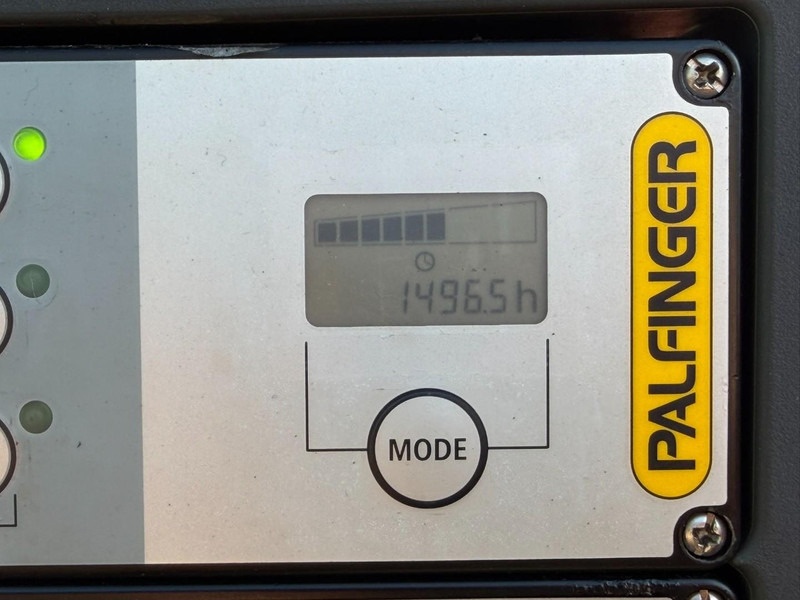 Hákový nosič kontejnerů Scania P400 6x4 ABROLLKIPPER + KRAN PALFINGER PK9001 EH - RETARDER - 5/6F + ROTATOR + RADIO - WB 3m90 - EURO 5 - HUB REDUCTION / SPRING - BE TRUCK: obrázek 17