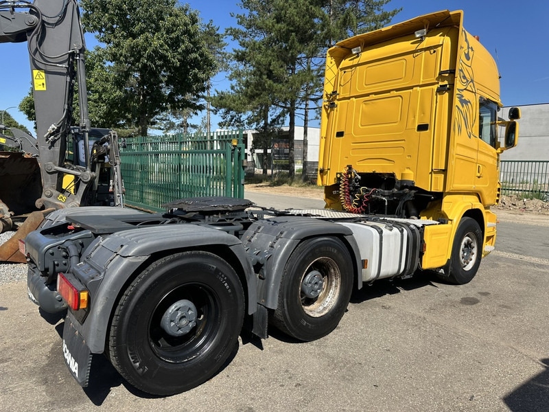 Scania R560 6X4 TRACTOR UNIT - V8 - RETARDER - PTO HYDR - STEEL SPRING / BLATT - BIG AXLES / HUB REDUCTION - BE TRUCK - Tahač: obrázek 4 Scania R560 6X4 TRACTOR UNIT - V8 - RETARDER - PTO HYDR - STEEL SPRING / BLATT - BIG AXLES / HUB REDUCTION - BE TRUCK - Tahač: obrázek 4