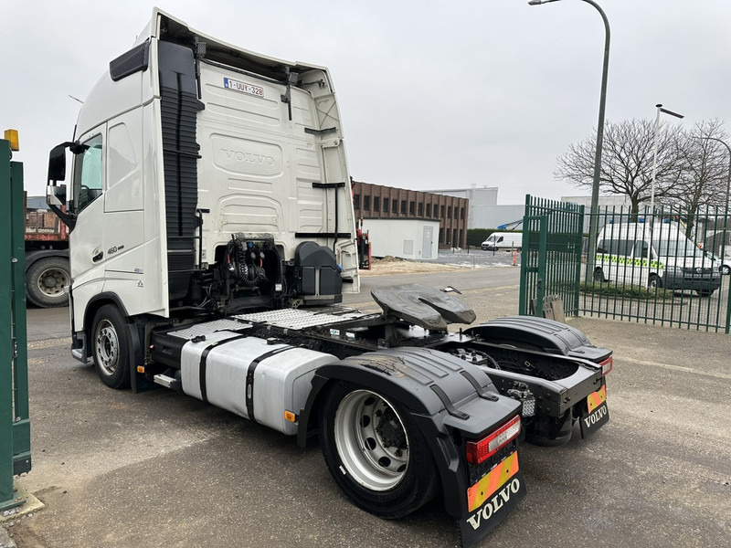 Volvo FH 460 MEGA LOWDECK - HEFSCHOTEL - 295/60R22.5 - FRIGO - SPOILERS - 2 TANKS - BE TRUCK - Tahač: obrázek 4 Volvo FH 460 MEGA LOWDECK - HEFSCHOTEL - 295/60R22.5 - FRIGO - SPOILERS - 2 TANKS - BE TRUCK - Tahač: obrázek 4
