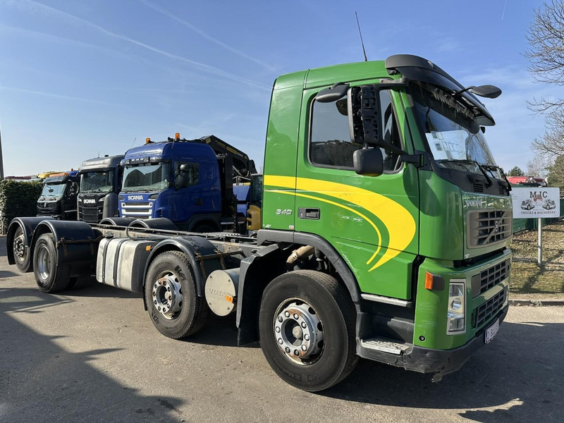 Volvo FM 340 8x2 CHASSIS (7m35) - LIFT+STEERING AXLE - MANUAL GEARBOX - EURO 3 - TÜV 05/2025 - BE TRUCK - Podvozek s kabinou: obrázek 2 Volvo FM 340 8x2 CHASSIS (7m35) - LIFT+STEERING AXLE - MANUAL GEARBOX - EURO 3 - TÜV 05/2025 - BE TRUCK - Podvozek s kabinou: obrázek 2