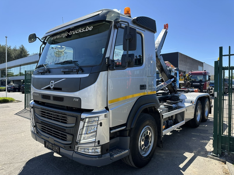 Volvo FM 420 6x4 AJK HOOKLIFT / HAAK 20T - 5760mm - WB 3m90 - *266.000km* - HUB REDUCTION / STEEL SUSPENSION - EURO 6 - BE TRUCK - Hákový nosič kontejnerů: obrázek 3 Volvo FM 420 6x4 AJK HOOKLIFT / HAAK 20T - 5760mm - WB 3m90 - *266.000km* - HUB REDUCTION / STEEL SUSPENSION - EURO 6 - BE TRUCK - Hákový nosič kontejnerů: obrázek 3