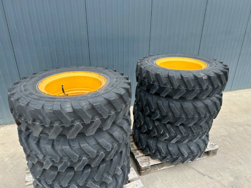 Bridgestone 1000 x 20 Set / 10.00 x 20: 4x2 Tyres - Pneumatiky a ráfky pro Stavební technika: obrázek 3 Bridgestone 1000 x 20 Set / 10.00 x 20: 4x2 Tyres - Pneumatiky a ráfky pro Stavební technika: obrázek 3