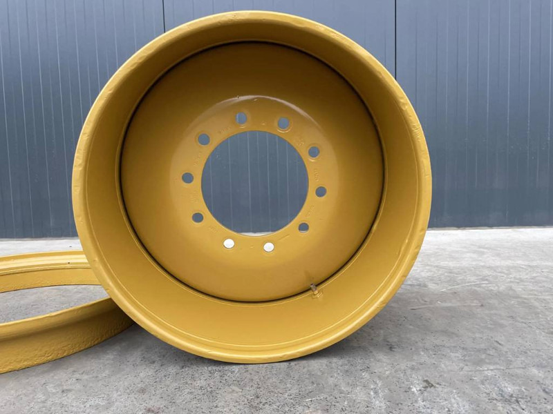 Cat 140H / 140M / 140K / 160H / 160M Rim - Pneumatiky a ráfky pro Stavební technika: obrázek 3 Cat 140H / 140M / 140K / 160H / 160M Rim - Pneumatiky a ráfky pro Stavební technika: obrázek 3