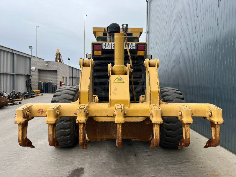 Cat 14H - Grejdr: obrázek 4 Cat 14H - Grejdr: obrázek 4