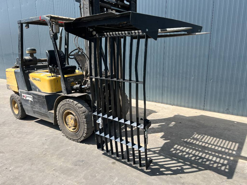 Cat 313E / 320F / 323E / 325F / 329E / 330F / 336E / 3 - Kabina a interiér pro Stavební technika: obrázek 2 Cat 313E / 320F / 323E / 325F / 329E / 330F / 336E / 3 - Kabina a interiér pro Stavební technika: obrázek 2