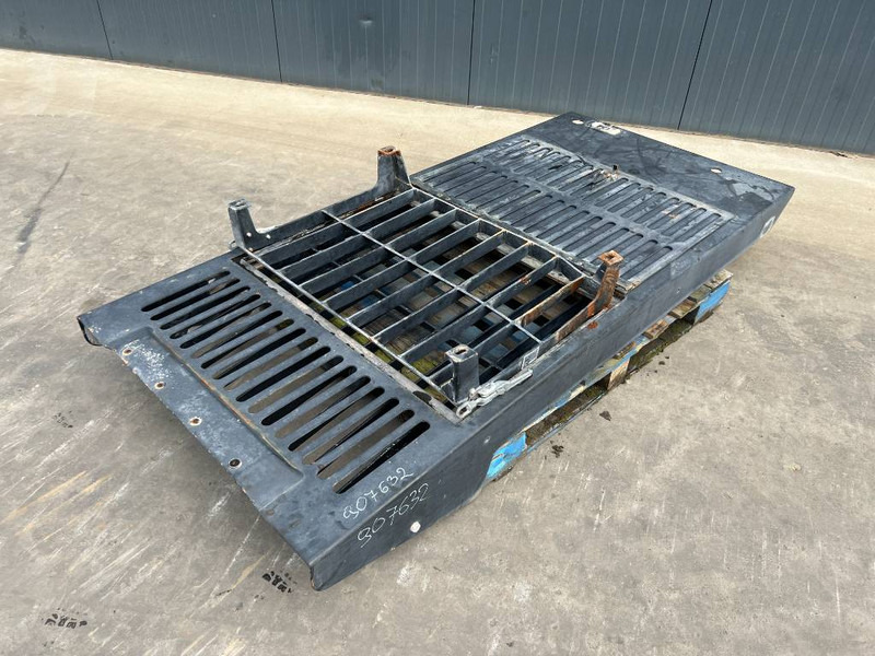 Cat 313E / M315F / 320F / 323E / 325F / 329E/ 330F / 3 - Kabina a interiér pro Stavební technika: obrázek 1 Cat 313E / M315F / 320F / 323E / 325F / 329E/ 330F / 3 - Kabina a interiér pro Stavební technika: obrázek 1