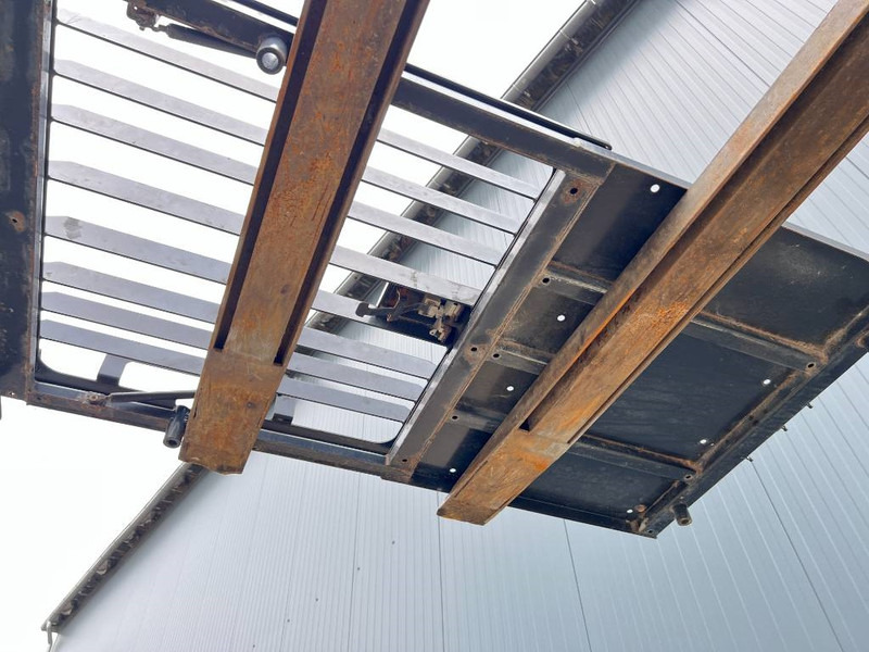 Cat 313E / M315F / 320F / 323E / 325F / 329E / 330F / - Kabina a interiér pro Stavební technika: obrázek 3 Cat 313E / M315F / 320F / 323E / 325F / 329E / 330F / - Kabina a interiér pro Stavební technika: obrázek 3