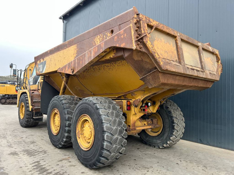 Cat 730 - Kloubový sklápěč: obrázek 3 Cat 730 - Kloubový sklápěč: obrázek 3