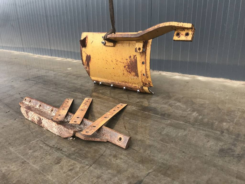 Cat Blade Extension 12H / 12K / 140H / 140K - Radlice pro Stavební technika: obrázek 2 Cat Blade Extension 12H / 12K / 140H / 140K - Radlice pro Stavební technika: obrázek 2