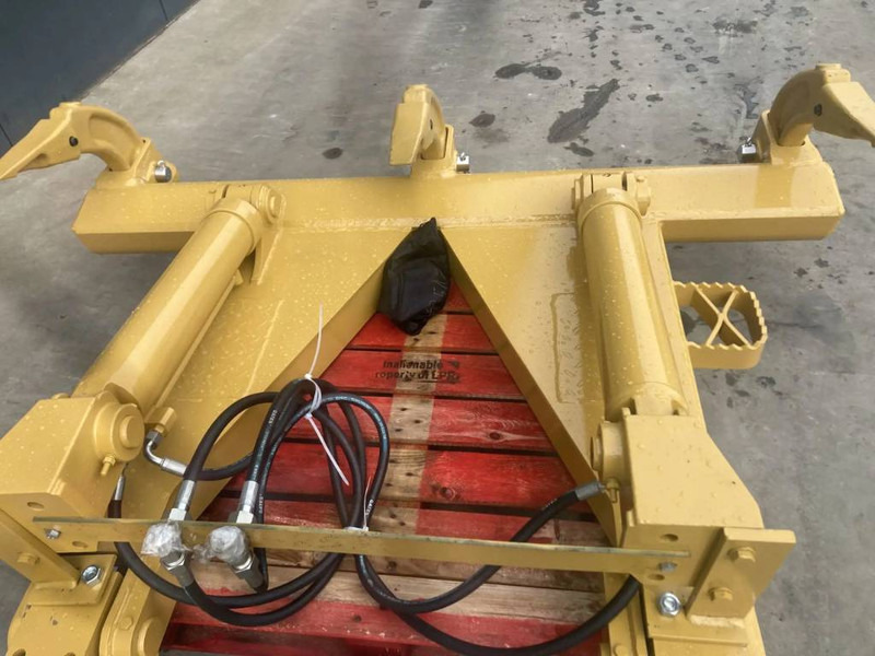Cat D4H Ripper - Příslušenství pro Stavební technika: obrázek 5 Cat D4H Ripper - Příslušenství pro Stavební technika: obrázek 5