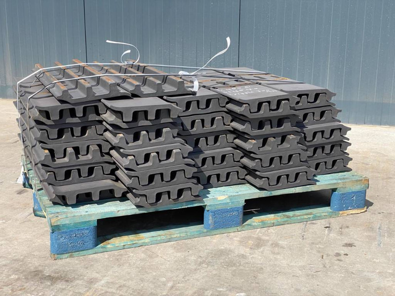 Volvo EC480 Shoes/Pads - Rám/ Šasi pro Stavební technika: obrázek 3 Volvo EC480 Shoes/Pads - Rám/ Šasi pro Stavební technika: obrázek 3