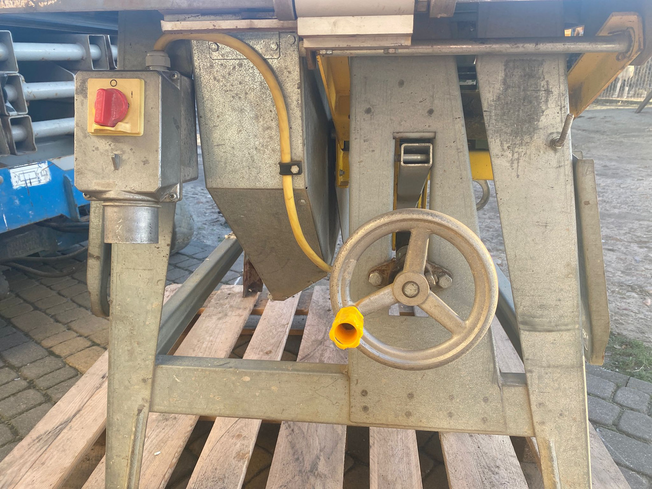 AVOLA ZBV 450 z regulacją cięcia (5,2 kW) - Dřevoobráběcí stroj: obrázek 3 AVOLA ZBV 450 z regulacją cięcia (5,2 kW) - Dřevoobráběcí stroj: obrázek 3