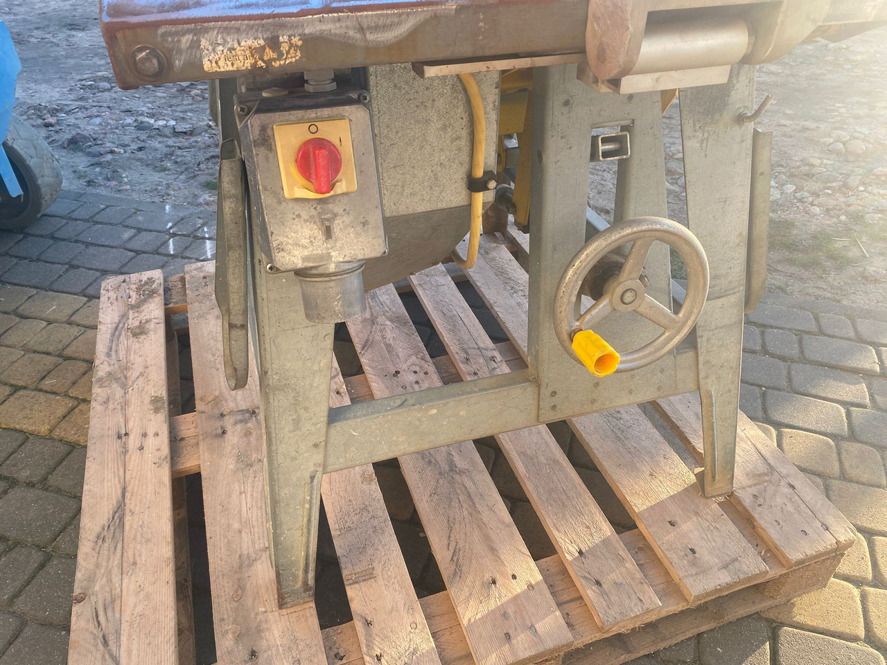 AVOLA ZBV 450 z regulacją cięcia (5,2 kW) - Dřevoobráběcí stroj: obrázek 5 AVOLA ZBV 450 z regulacją cięcia (5,2 kW) - Dřevoobráběcí stroj: obrázek 5