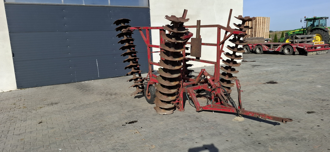 Brona talerzowa 4.4 m - Talířové brány: obrázek 4 Brona talerzowa 4.4 m - Talířové brány: obrázek 4