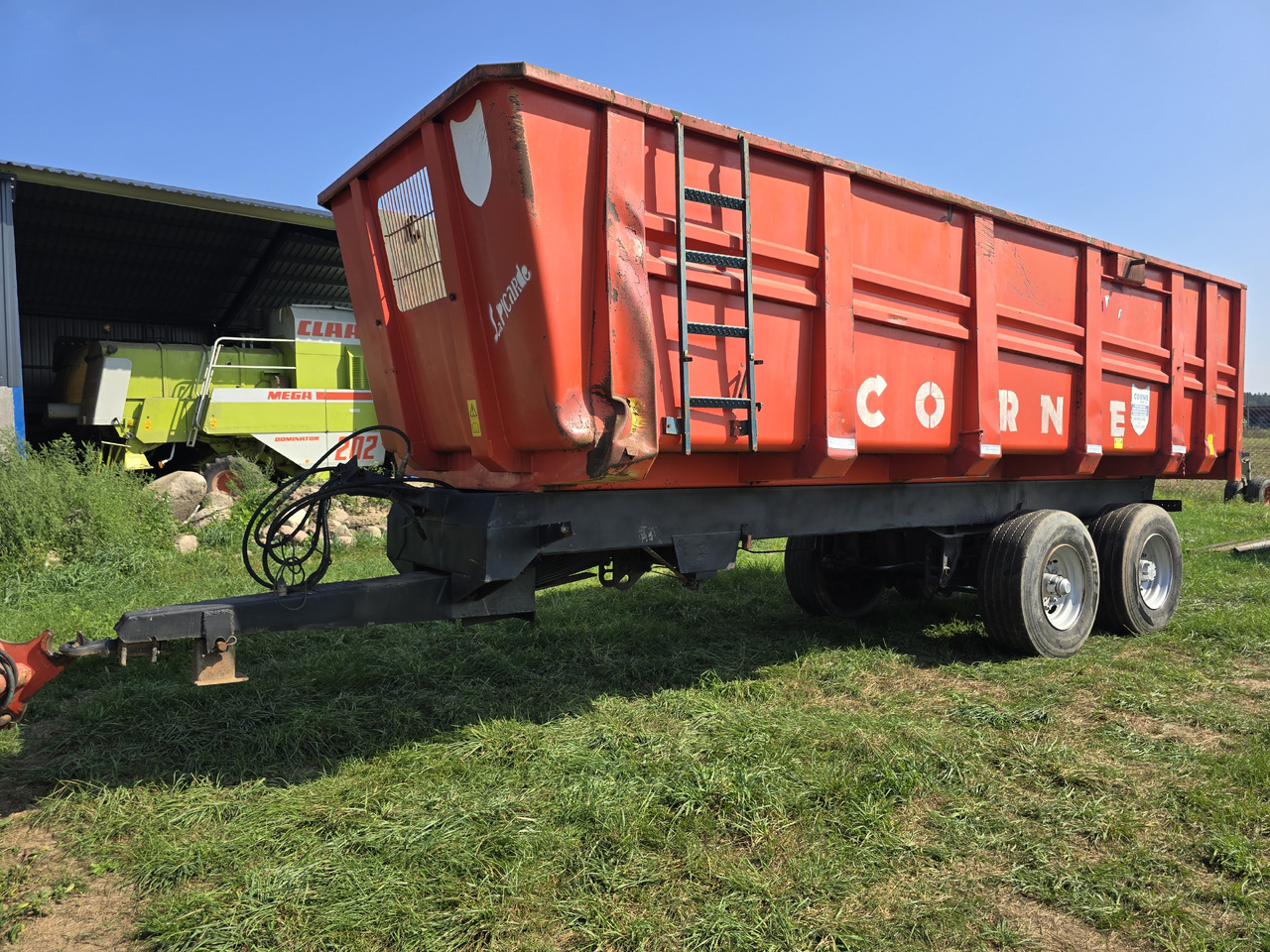 CORNE 20 - Zemědělský sklápěcí přívěs: obrázek 2 CORNE 20 - Zemědělský sklápěcí přívěs: obrázek 2