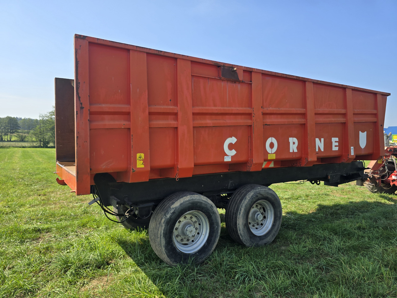 CORNE 20 - Zemědělský sklápěcí přívěs: obrázek 5 CORNE 20 - Zemědělský sklápěcí přívěs: obrázek 5