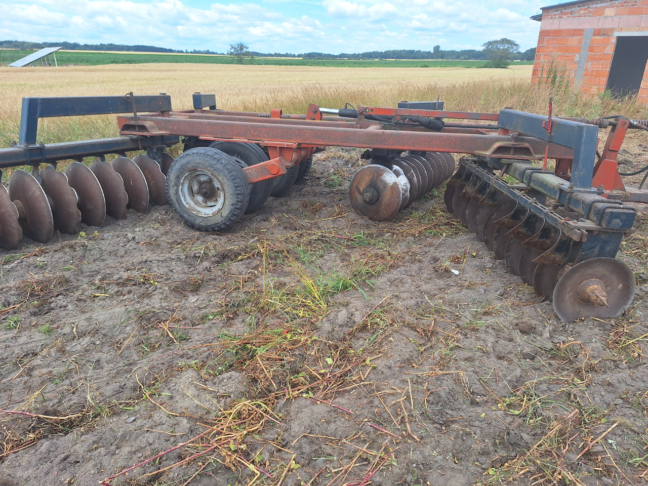 Gregoire Besson XRL 666 42 - Brána: obrázek 2 Gregoire Besson XRL 666 42 - Brána: obrázek 2