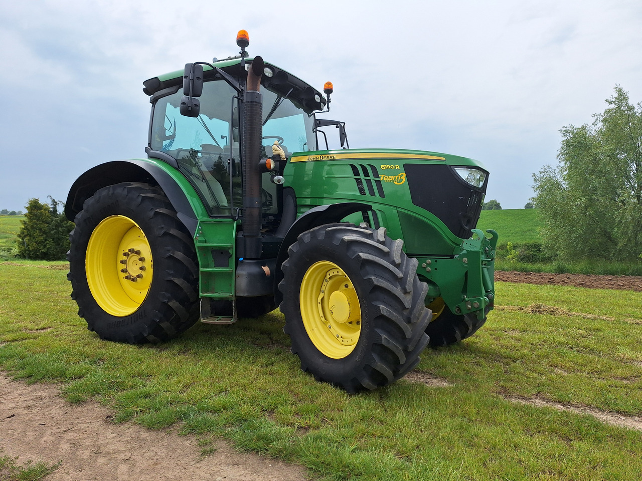 John Deere 6190R - Traktor: obrázek 1 John Deere 6190R - Traktor: obrázek 1
