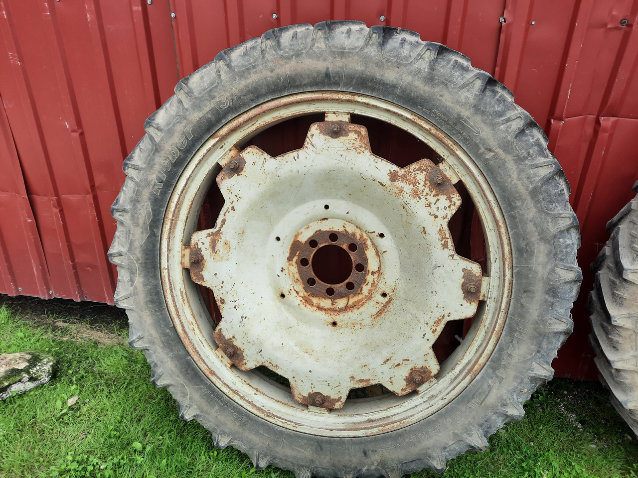 KLEBER Super 3 11.2 R44 - Kompletní kolo pro Zemědělská technika: obrázek 3 KLEBER Super 3 11.2 R44 - Kompletní kolo pro Zemědělská technika: obrázek 3