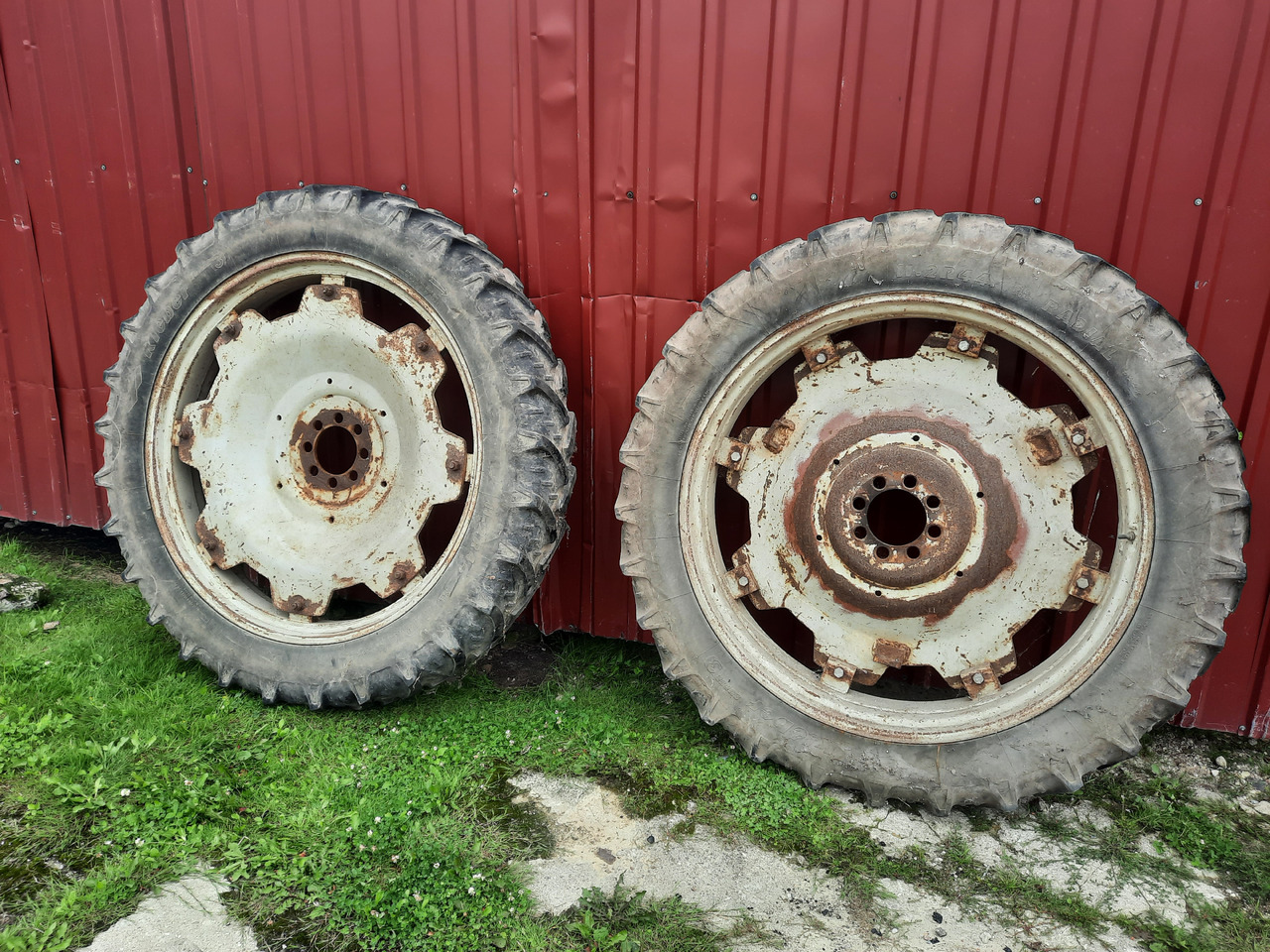 KLEBER Super 3 11.2 R44 - Kompletní kolo pro Zemědělská technika: obrázek 1 KLEBER Super 3 11.2 R44 - Kompletní kolo pro Zemědělská technika: obrázek 1
