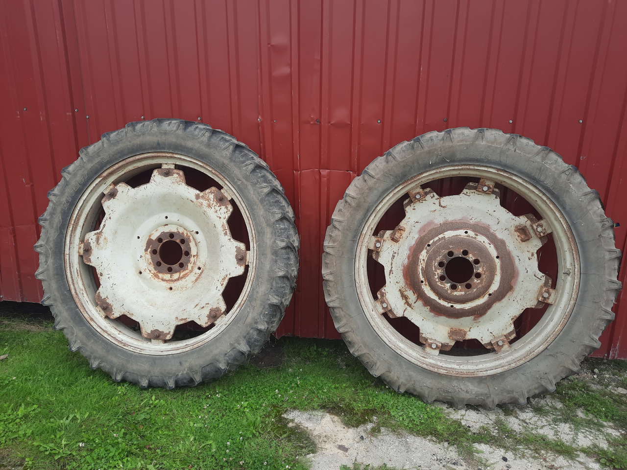 KLEBER Super 3 11.2 R44 - Kompletní kolo pro Zemědělská technika: obrázek 2 KLEBER Super 3 11.2 R44 - Kompletní kolo pro Zemědělská technika: obrázek 2