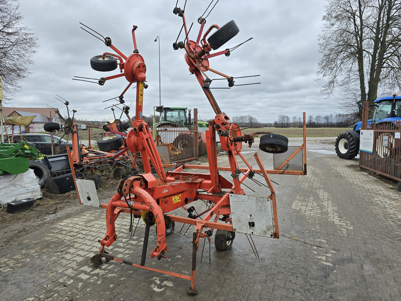 KUHN GF 6301 MH - Obraceč/ Shrnovač: obrázek 1 KUHN GF 6301 MH - Obraceč/ Shrnovač: obrázek 1