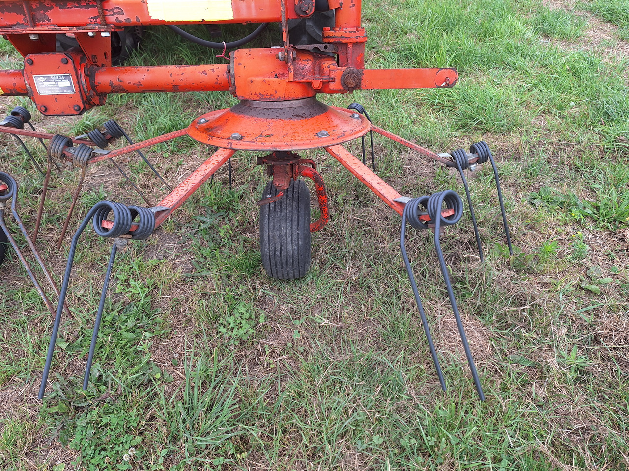 KUHN GF5000MH - Obraceč/ Shrnovač: obrázek 3 KUHN GF5000MH - Obraceč/ Shrnovač: obrázek 3