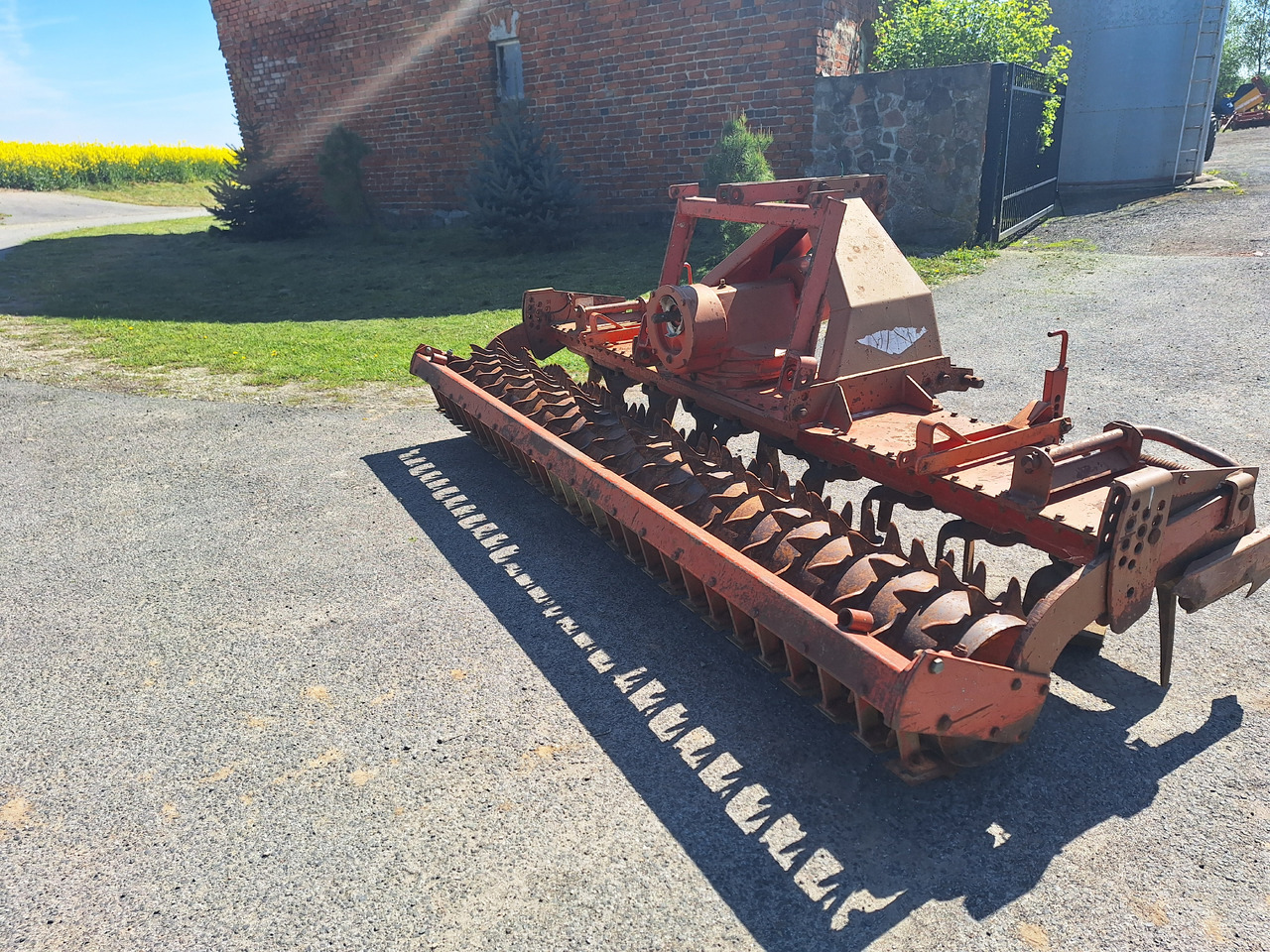 KUHN HR3001D - Brána: obrázek 5 KUHN HR3001D - Brána: obrázek 5