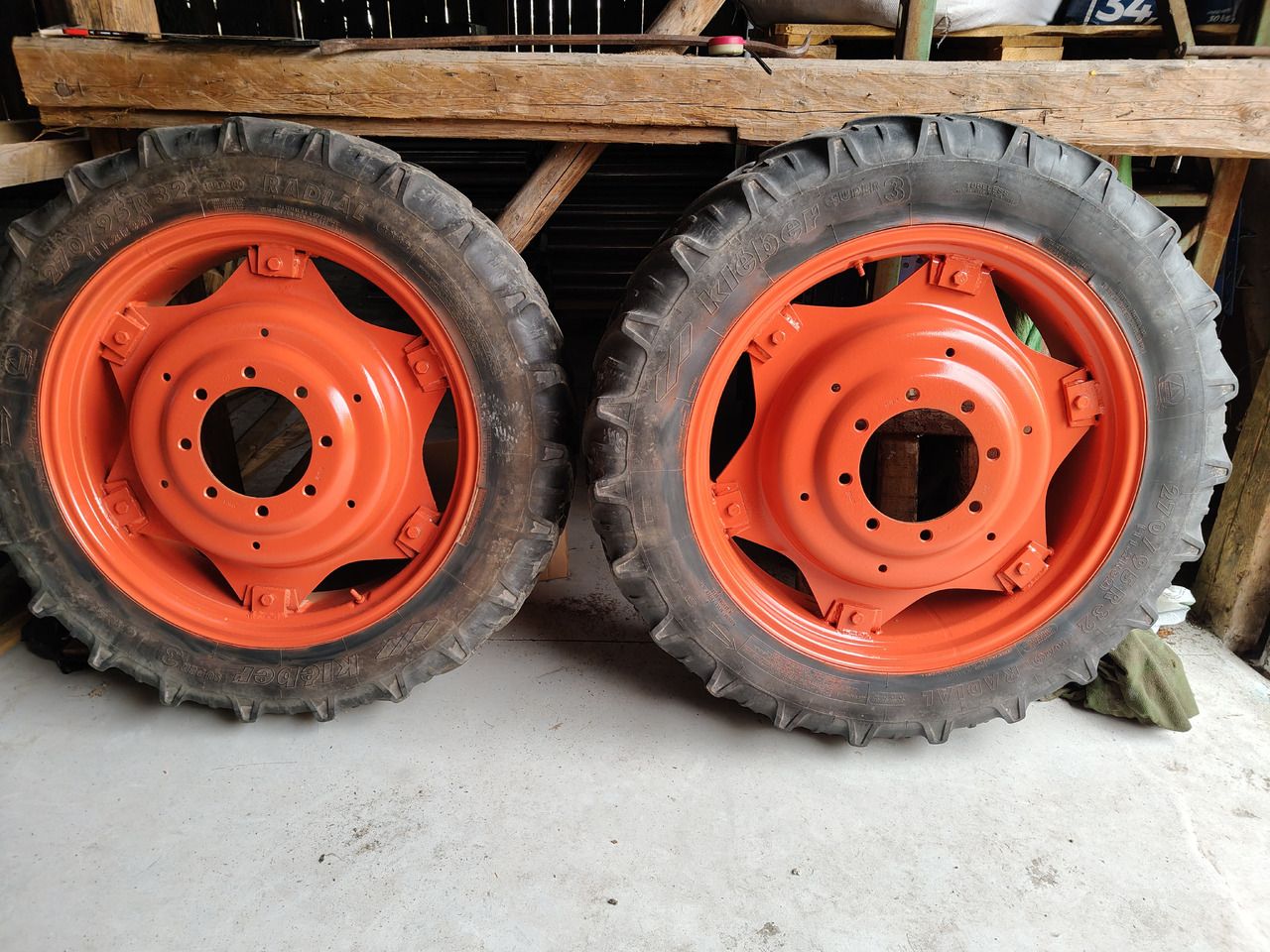 Kleber, Taurus 11.2 R32 (270/95 R32), 9.5 R48 - Kompletní kolo pro Zemědělská technika: obrázek 1 Kleber, Taurus 11.2 R32 (270/95 R32), 9.5 R48 - Kompletní kolo pro Zemědělská technika: obrázek 1